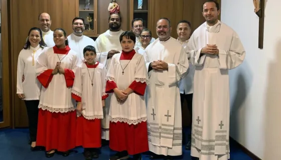 Maria e santa clara: modelos da infância espiritual 4 Pe. Rafael gonçalves cezário celebra o quinto dia da novena de nossa senhora da esperança