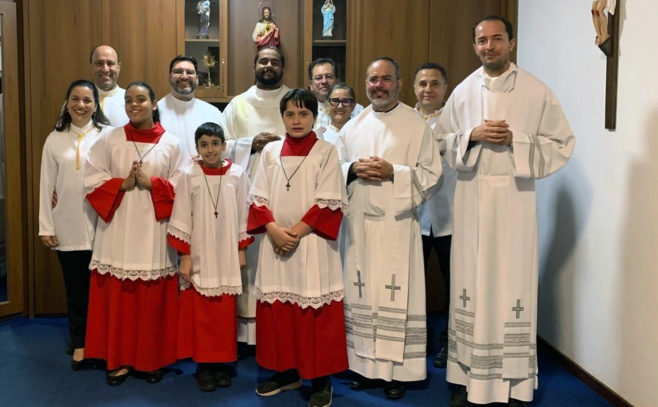 Página inicial - pnse 14 Pe. Rafael gonçalves cezário celebra o quinto dia da novena de nossa senhora da esperança